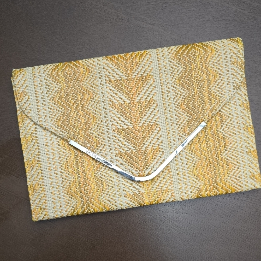 BCBG Gold and Cream Woven Clutch‎